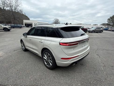 Used 2024 Lincoln Corsair Grand Touring image 7