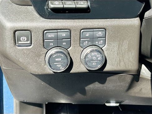 Used 2024 Chevrolet Silverado 1500 LTZ w/ Technology Package image 10