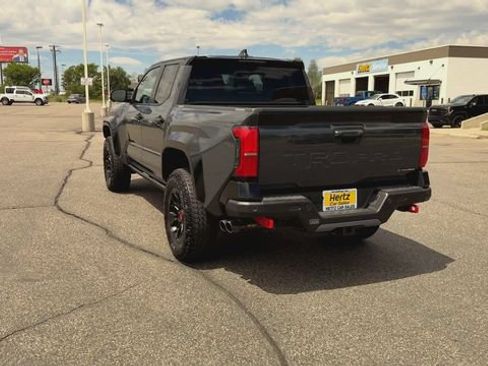 Used 2025 Toyota Tacoma TRD Pro AWD/4WD image 7