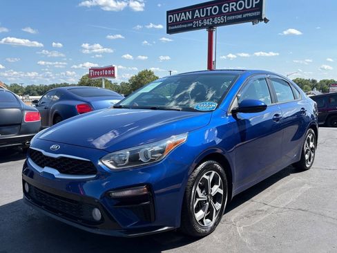 Used 2020 Kia Forte LXS FWD image 3