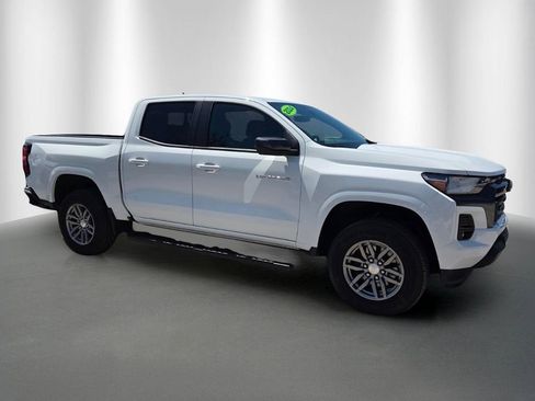 Certified 2024 Chevrolet Colorado LT w/ LT Convenience Package RWD image 2