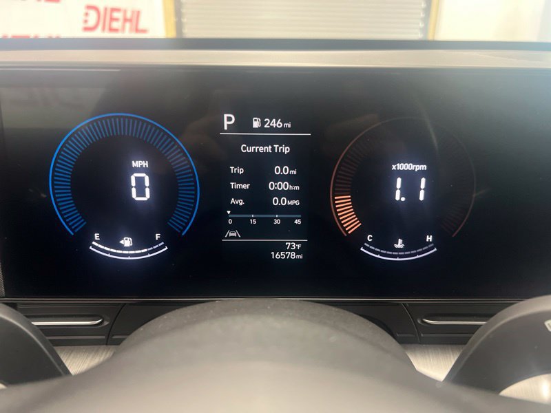 Used 2024 Hyundai Kona SEL AWD/4WD image 24