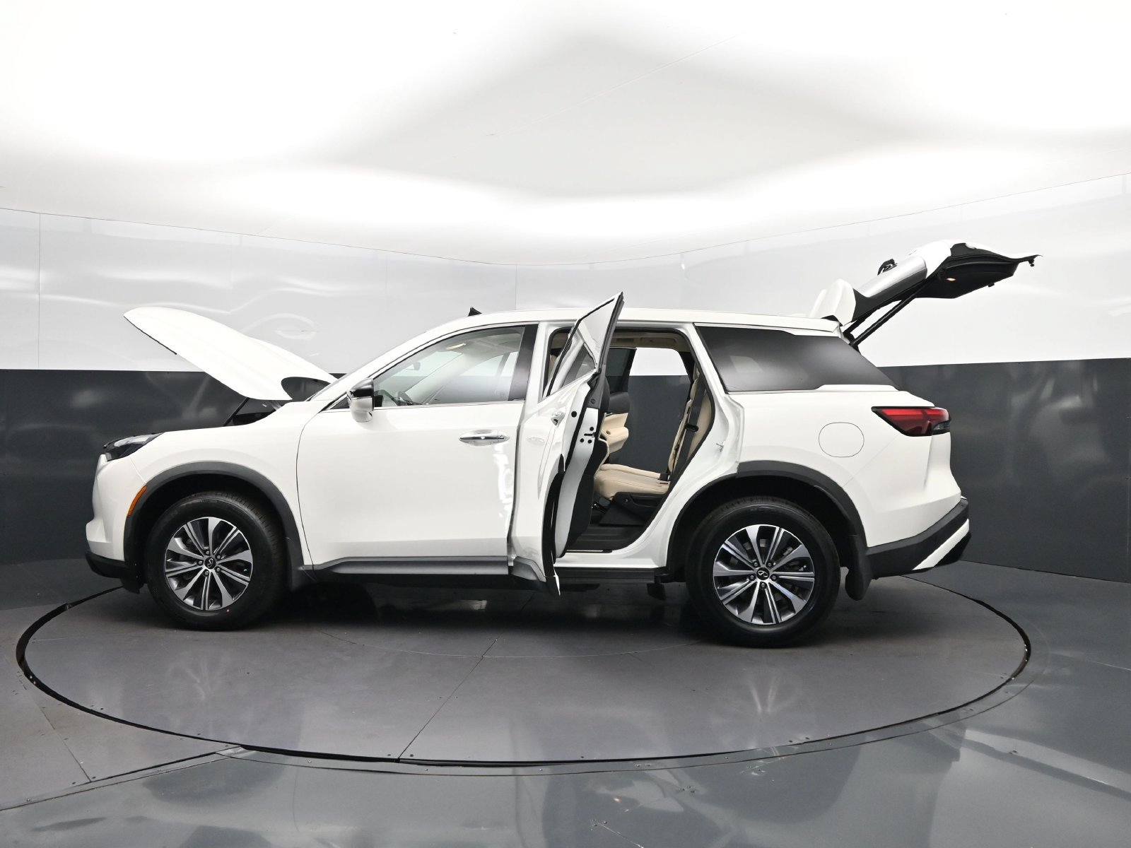 Used 2024 INFINITI QX60 Pure w/ Cargo Package FWD image 46