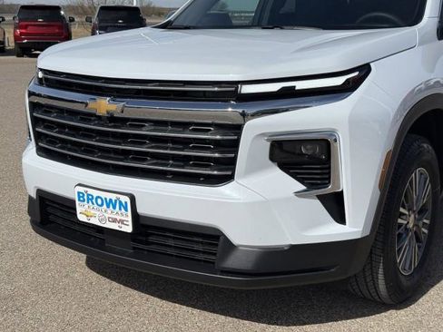 New 2026 Chevrolet Traverse LT image 14