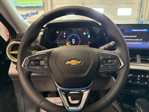 New 2026 Chevrolet Trax LT image 14
