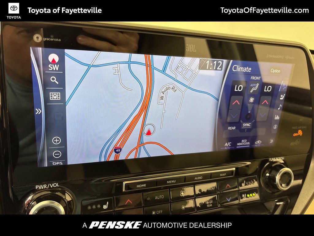 Used 2021 Toyota Highlander Limited FWD image 38