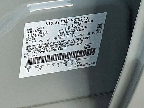 Certified 2024 Ford Maverick XLT w/ XLT Luxury Package image 26