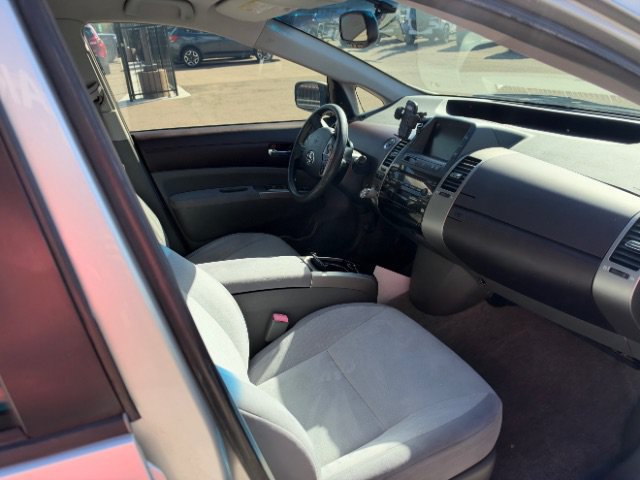 Used 2005 Toyota Prius w/ Pkg 6 FWD image 22