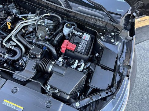 Used 2024 Nissan Altima 2.5 SV image 30