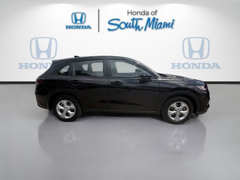 Used 2025 Honda HR-V LX image 8