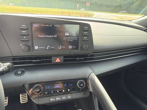 Certified 2025 Hyundai Elantra Sport FWD image 28