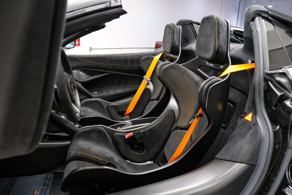 Used 2022 McLaren 765LT RWD image 6