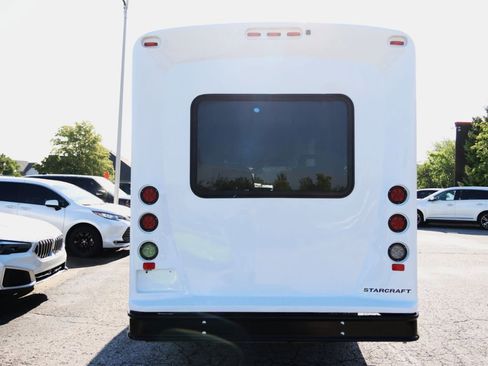 Used 2022 Mercedes-Benz Sprinter 3500 image 4