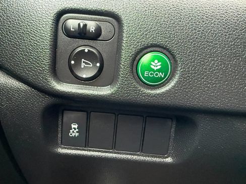 Used 2018 Honda Pilot EX-L image 12