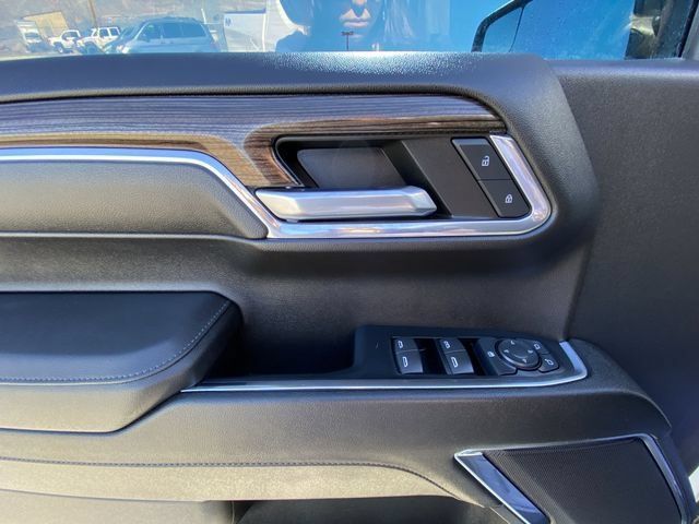Certified 2024 Chevrolet Silverado 1500 RST w/ Rally Edition AWD/4WD image 13