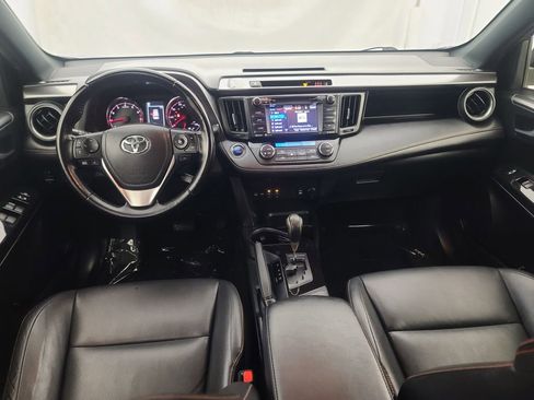 Used 2017 Toyota RAV4 SE image 21