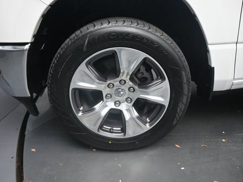 Used 2024 RAM 1500 Laramie image 27