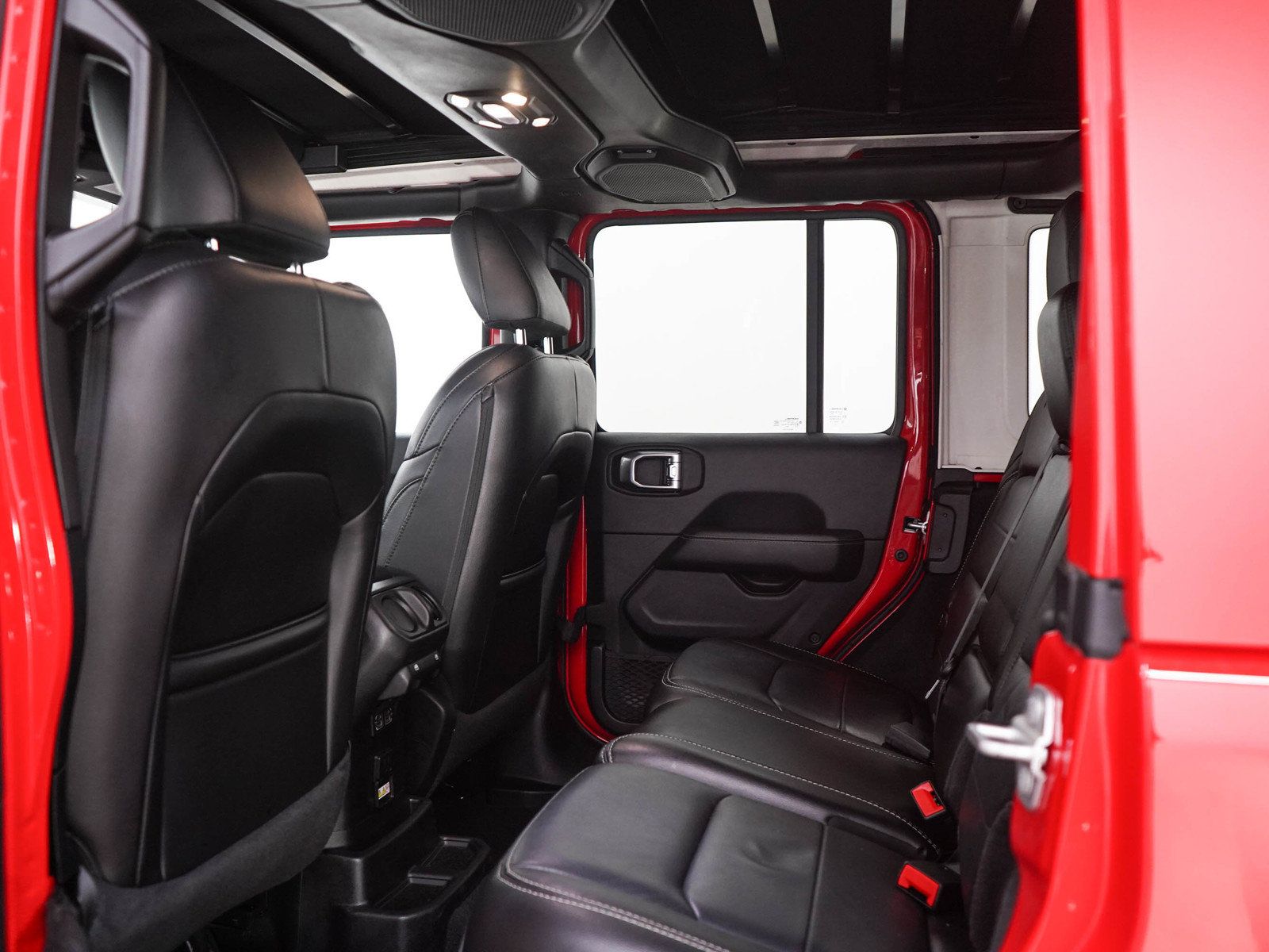 Used 2020 Jeep Wrangler Unlimited Sahara AWD/4WD image 17