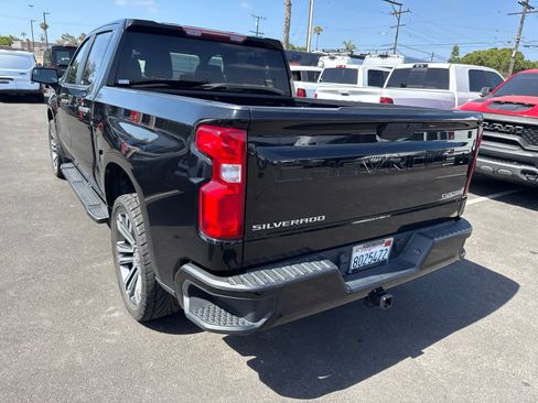 Used 2020 Chevrolet Silverado 1500 Custom w/ Custom Value Package RWD image 18