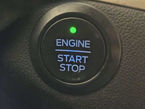 Used 2020 Ford Escape SE FWD image 21