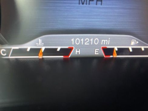 Used 2017 Jeep Cherokee Limited image 13