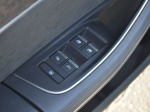 Used 2019 Audi A8 L 3.0T image 30