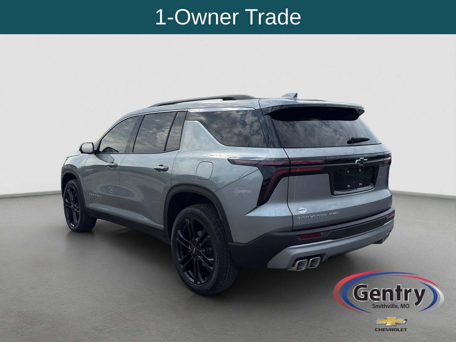 Used 2026 Chevrolet Traverse LT w/ Driver Confidence Package AWD/4WD image 4