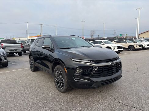New 2026 Chevrolet Blazer RS w/ Driver Confidence II Package FWD image 3