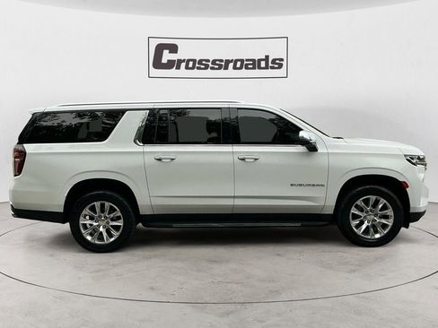 Used 2022 Chevrolet Suburban Premier image 6