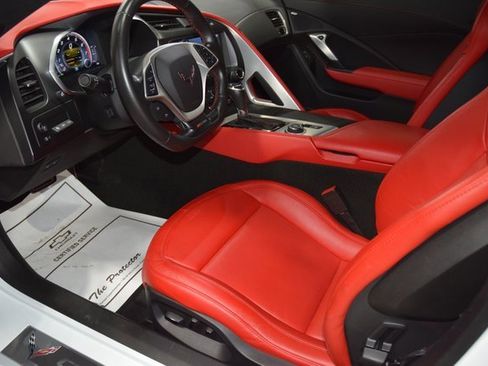 Used 2015 Chevrolet Corvette Z06 w/ 3LZ Preferred Equipment Group image 41