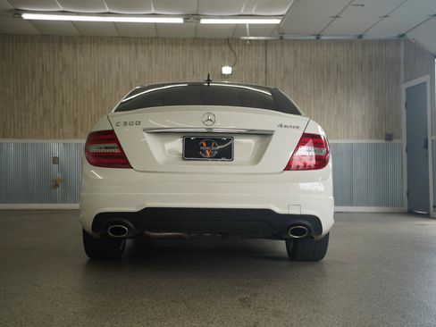 Used 2012 Mercedes-Benz C 300 4MATIC Sedan image 8