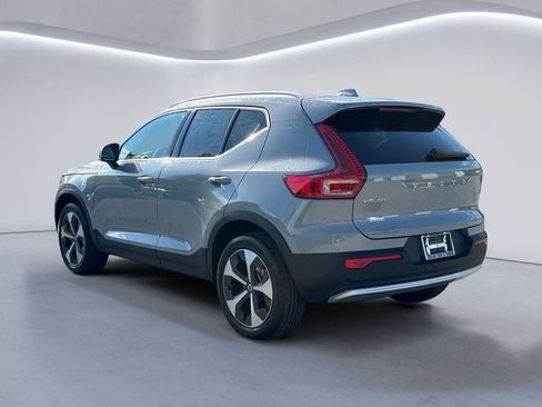 New 2025 Volvo XC40 B5 Core w/ Protection Package Premier image 5