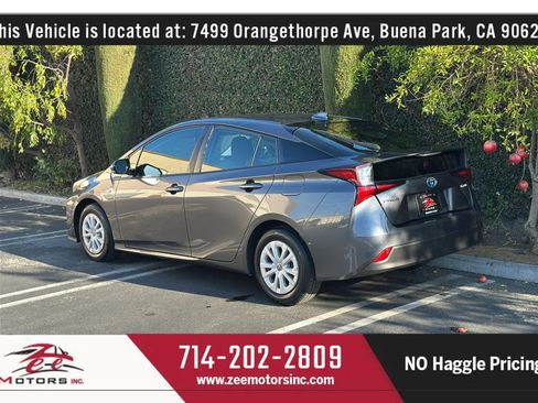 Used 2020 Toyota Prius LE FWD image 9