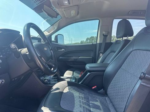 Used 2016 Chevrolet Colorado Z71 AWD/4WD image 12