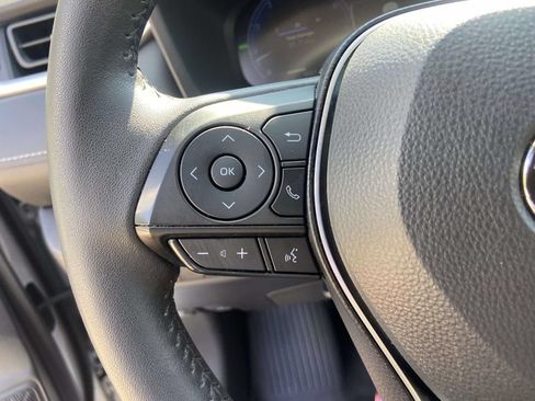 Used 2025 Toyota RAV4 Limited FWD image 33