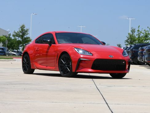 Used 2026 Toyota GR86 Premium RWD image 2