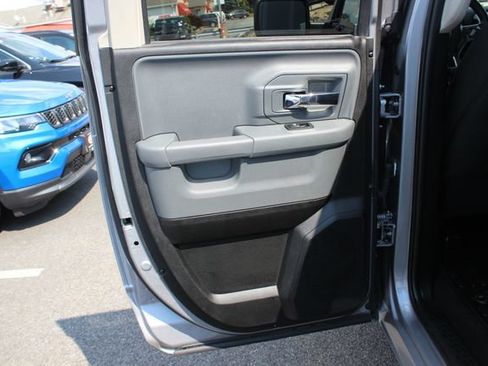 Used 2024 RAM 1500 Classic SLT AWD/4WD image 20