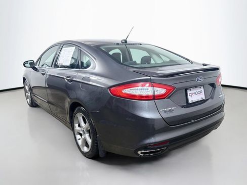 Used 2016 Ford Fusion SE w/ Equipment Group 201A FWD image 5