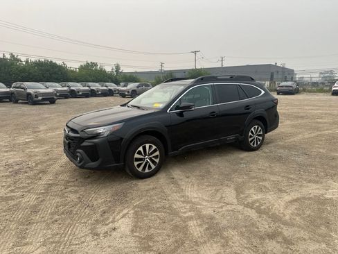 Used 2024 Subaru Outback Premium AWD/4WD image 1