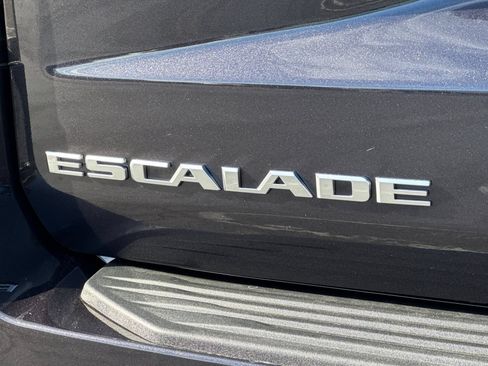 Certified 2024 Cadillac Escalade Premium Luxury Platinum AWD/4WD image 53