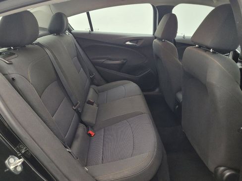 Used 2018 Chevrolet Cruze LS FWD image 19