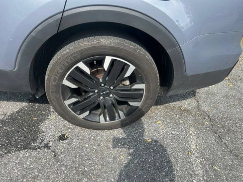 Certified 2023 Kia Telluride SX Prestige AWD/4WD image 9