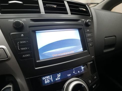 Used 2014 Toyota Prius V Two FWD image 21