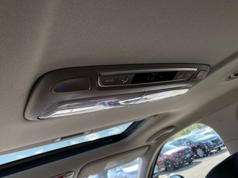 Certified 2025 Kia Telluride S image 28