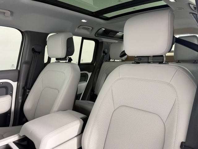 New 2026 Land Rover Defender 110 S AWD/4WD image 6