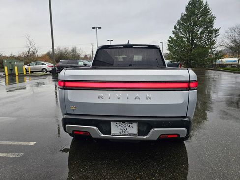 Used 2022 Rivian R1T Launch Edition image 6