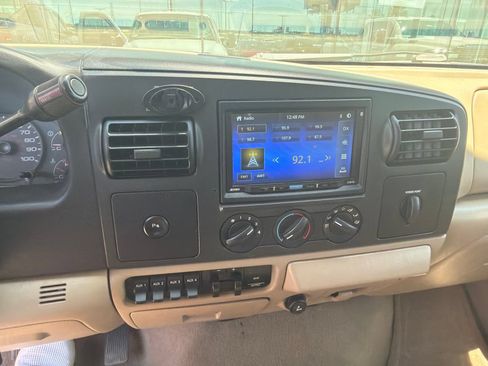 Used 2005 Ford F250 XLT RWD image 13