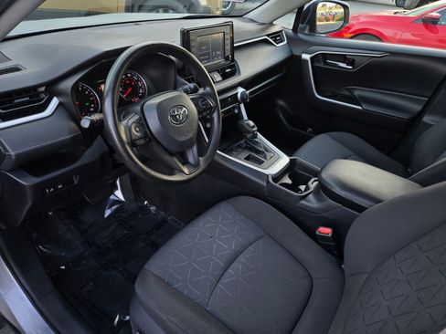 Used 2021 Toyota RAV4 XLE image 8