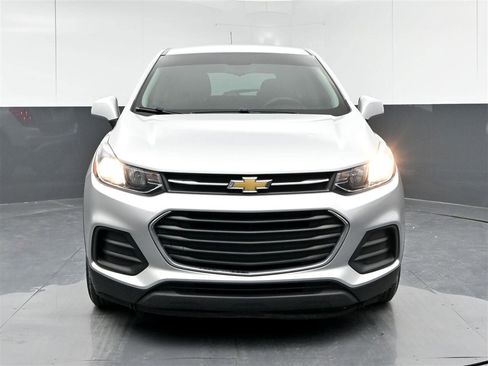 Used 2020 Chevrolet Trax LS w/ Tint and Cruise Package image 2