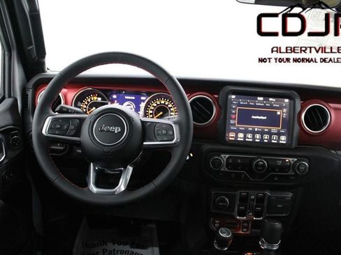Used 2023 Jeep Gladiator Rubicon w/ Cold Weather Group AWD/4WD image 46